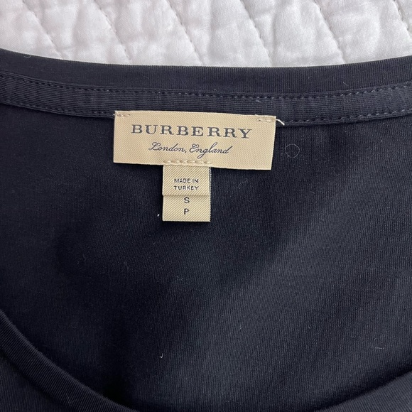 Burberry women’s long sleeve shirt - Picture 3 of 3